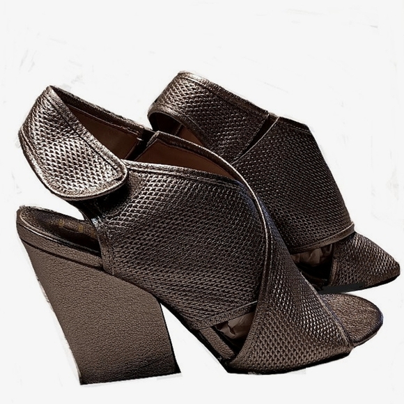 Nicole Larkin Sandal Shoe 4" Block Heel Wm 7.5 Pweter Peep Toe Velcro Back Strap - Picture 5 of 7